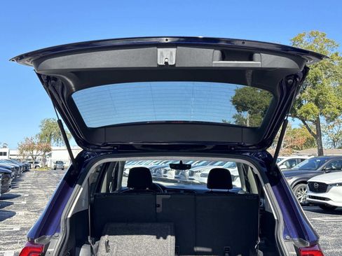 Used 2021 Volkswagen Tiguan S image 12