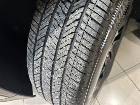 Used 2023 Chevrolet Traverse LT w/ Midnight/Sport Edition image 30