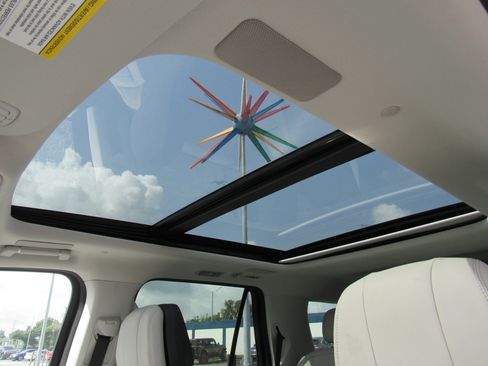 New 2025 Lincoln Navigator Reserve image 20