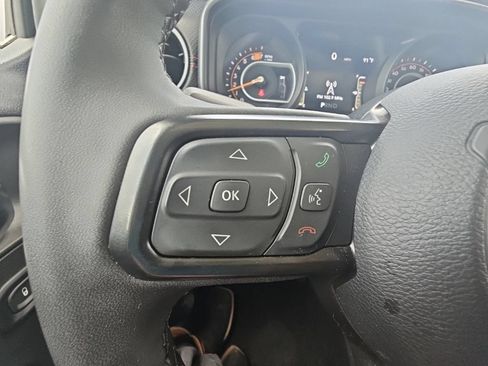 Used 2025 Jeep Wrangler Unlimited Rubicon AWD/4WD image 34