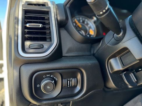 Used 2019 RAM 2500 Big Horn image 18