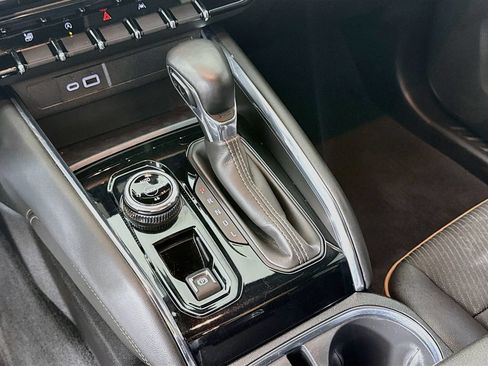Used 2024 GMC Canyon AT4 AWD/4WD image 19