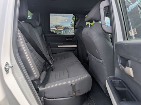 Used 2024 Toyota Tacoma TRD Sport image 32