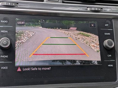 Certified 2024 Volkswagen Tiguan SE R-Line AWD/4WD image 36
