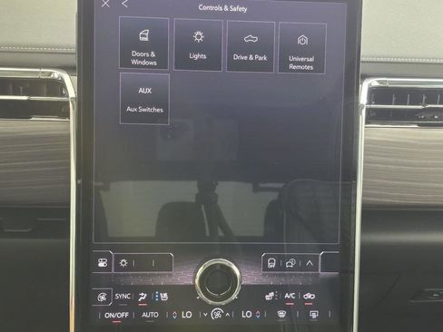 Used 2025 GMC Sierra EV Denali image 51