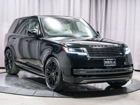 Used 2024 Land Rover Range Rover SE AWD/4WD image 5