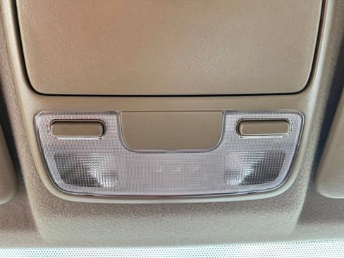 Used 2004 Honda CR-V LX image 21