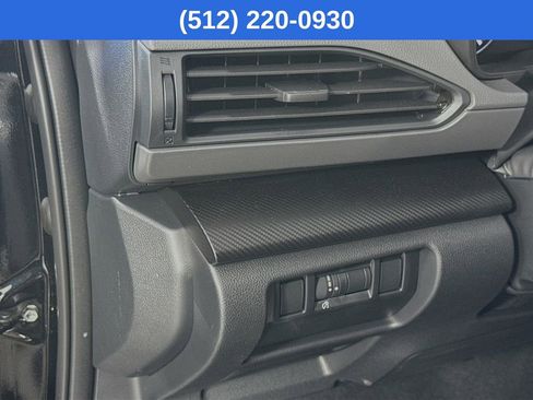 Certified 2025 Subaru Crosstrek 2.0i Premium image 11