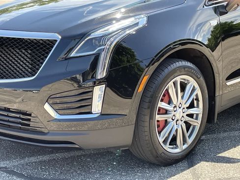 Used 2023 Cadillac XT5 Sportv w/ LPO, Floor Liner Package AWD/4WD image 38