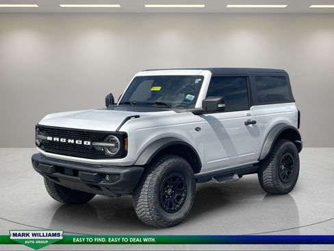 Used 2022 Ford Bronco Wildtrak AWD/4WD image 2