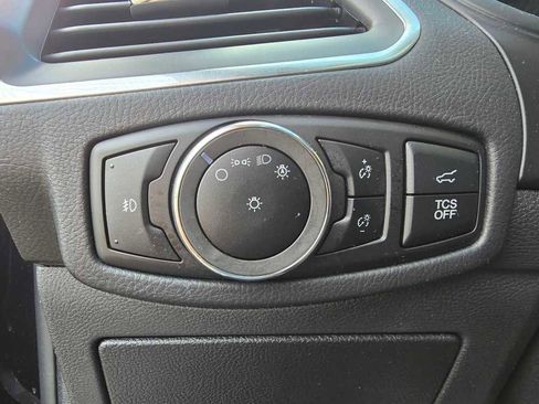 Used 2024 Ford Edge Titanium image 20