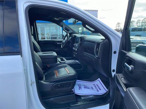 Used 2022 GMC Sierra 2500 AT4 w/ Gooseneck/5TH Wheel Package AWD/4WD image 9