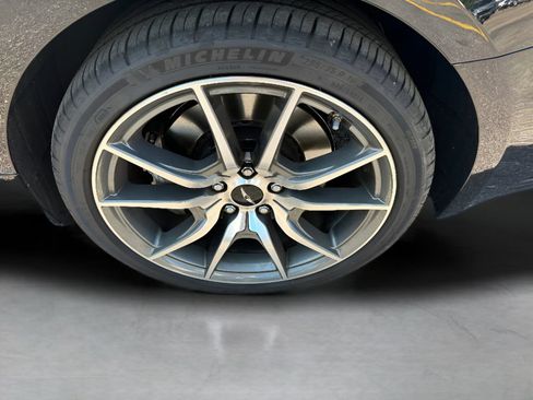 Used 2026 Genesis G70 2.5T RWD image 9