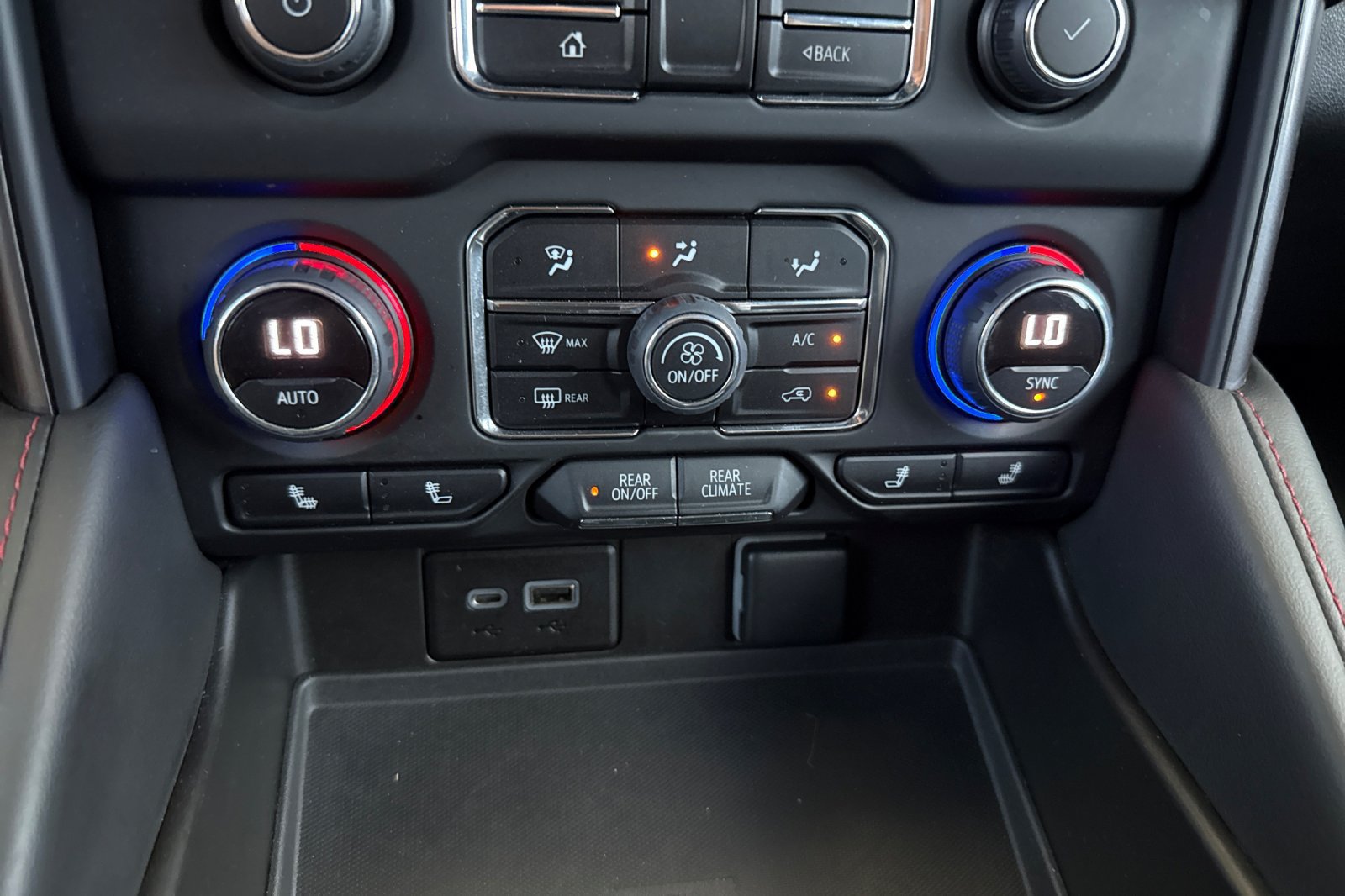 Used 2022 Chevrolet Tahoe RST w/ Sport Performance Package AWD/4WD image 28