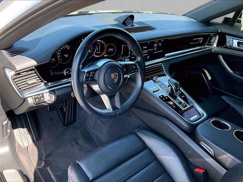 Certified 2020 Porsche Panamera 4 AWD/4WD image 4