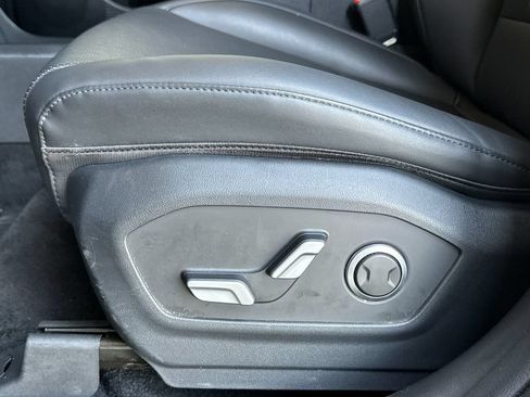 Used 2025 Hyundai Santa Fe SEL AWD/4WD image 13