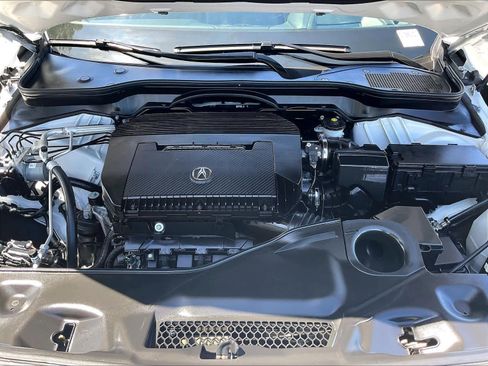 Used 2024 Acura MDX SH-AWD w/ Advance Package image 12