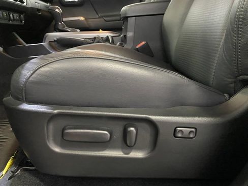 Certified 2023 Toyota Tacoma Limited w/ Black Out Package (TMS) image 14