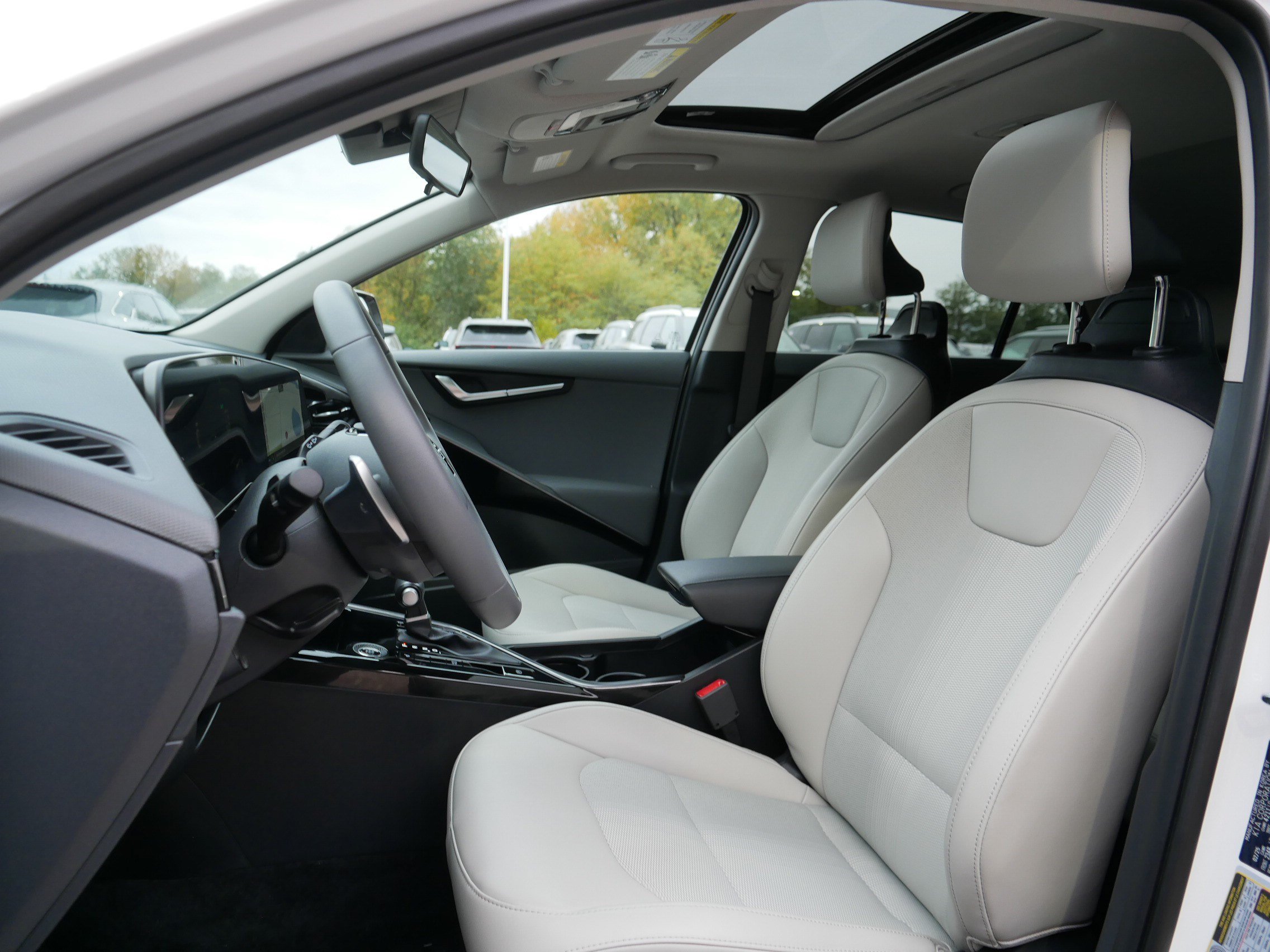 Certified 2025 Kia Niro EX Touring FWD image 35