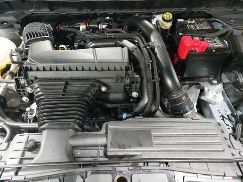 Used 2025 Ford Escape Platinum w/ Premium Technology Package image 33