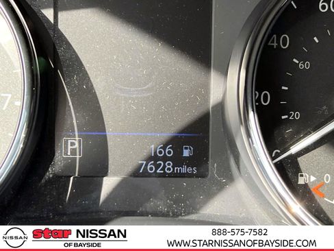 Used 2020 Nissan Rogue Sport S image 25