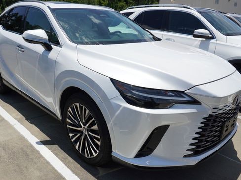 Used 2025 Lexus RX 350 Premium Plus w/ Convenience Package FWD image 3