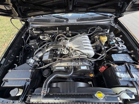 Used 1998 Toyota Tacoma 4x4 Xtracab V6 image 9