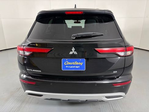 Used 2024 Mitsubishi Outlander SE FWD image 7