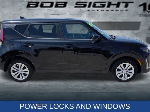 Used 2023 Kia Soul LX image 8