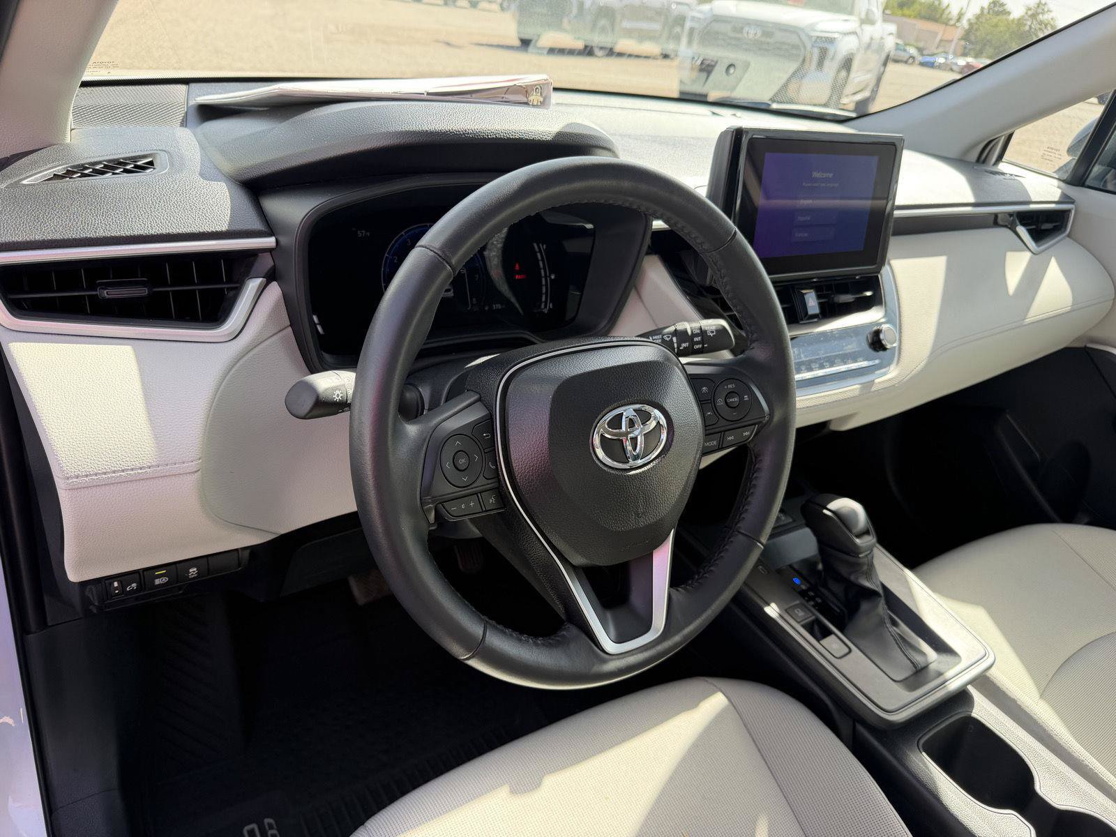 Used 2026 Toyota Corolla Cross LE w/ Moonroof Package FWD image 33