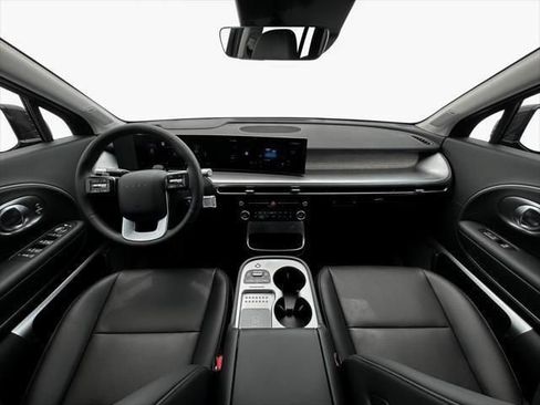 New 2026 Hyundai Ioniq 9 Limited AWD/4WD image 13