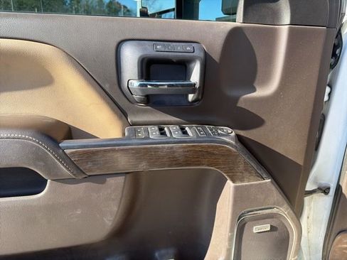 Used 2019 GMC Sierra 3500 Denali w/ Duramax Plus Package image 19