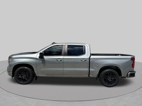 Used 2023 Chevrolet Silverado 1500 RST w/ Convenience Package II AWD/4WD image 2
