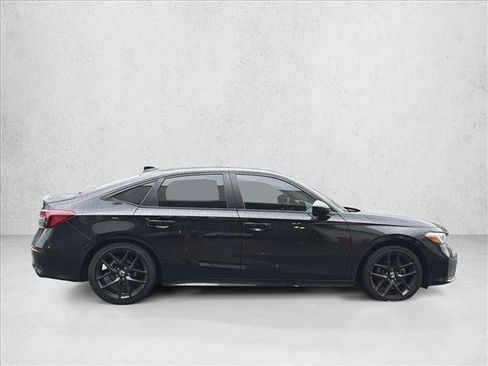 Used 2025 Honda Civic Sport image 4