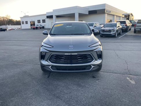 New 2025 Buick Encore GX Preferred image 2