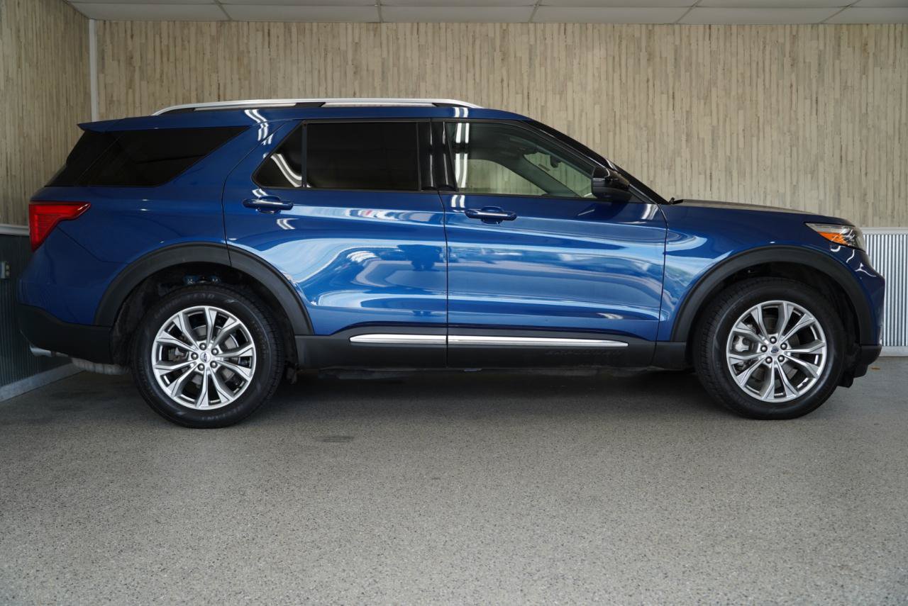 Used 2022 Ford Explorer Limited AWD/4WD image 6