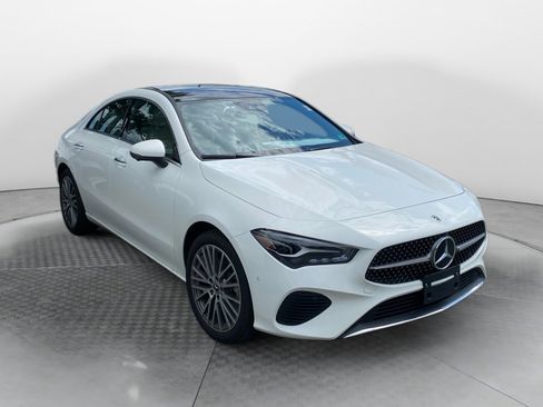 Used 2026 Mercedes-Benz CLA 250 image 1