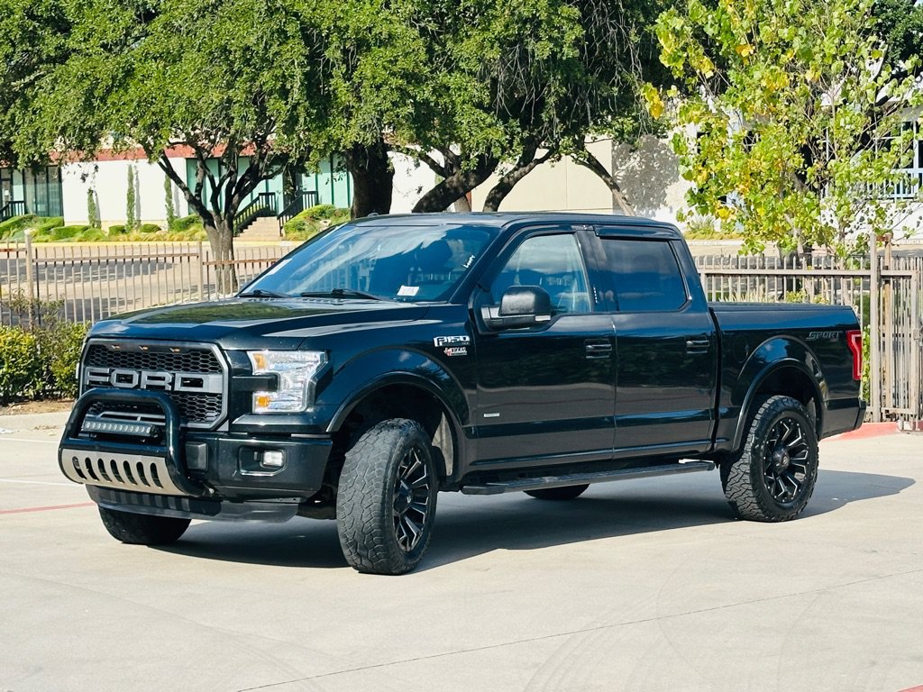 Used 2015 Ford F150 XLT w/ Equipment Group 302A Luxury AWD/4WD image 3