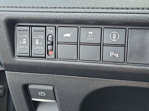 Certified 2023 Honda Odyssey Elite image 25