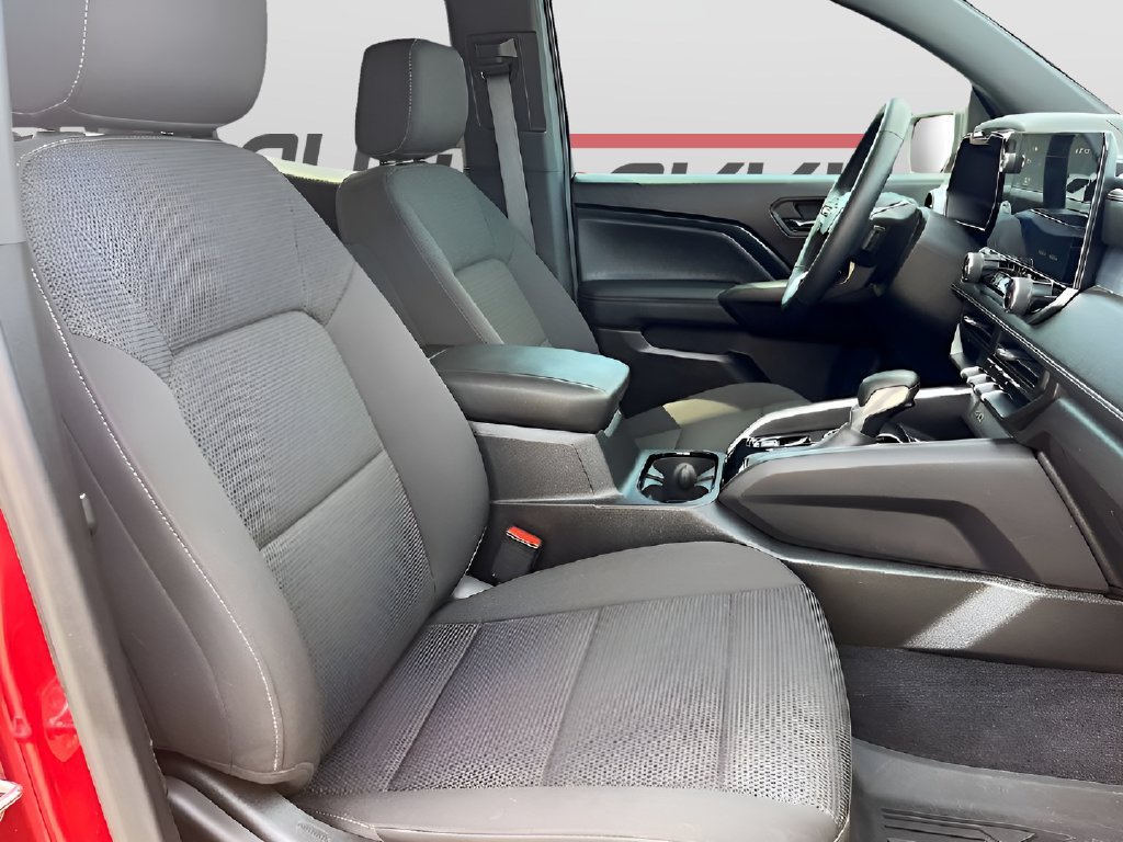 Used 2025 Chevrolet Colorado LT AWD/4WD image 25