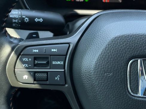 Certified 2025 Honda CR-V Sport image 13