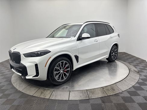 New 2026 BMW X5 xDrive50e w/ Executive Package image 1