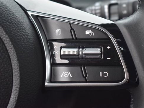 Certified 2024 Kia Seltos S image 24