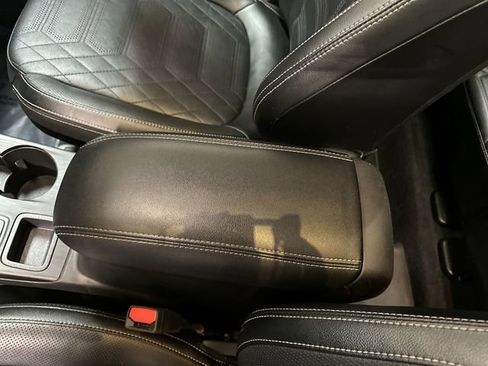 Used 2023 Ford Escape Platinum w/ Premium Technology Package image 25