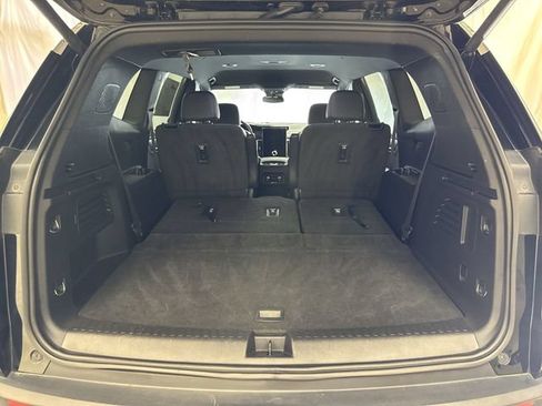 Used 2024 GMC Acadia Elevation AWD/4WD image 27