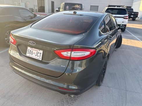 Used 2016 Ford Fusion SE FWD image 31