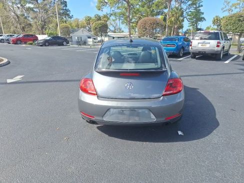 Used 2012 Volkswagen Beetle Turbo image 4