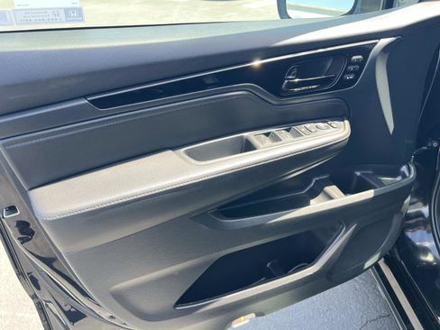 Used 2023 Honda Odyssey Touring image 6