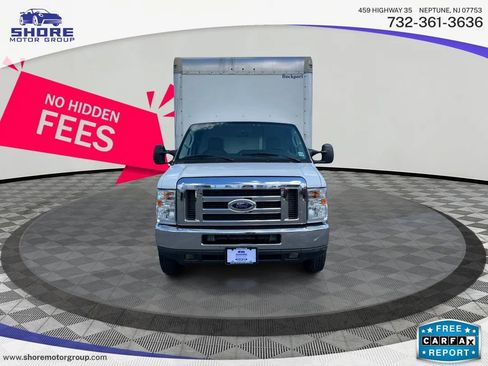 Used 2019 Ford E-450 and Econoline 450 Super Duty w/ Power Windows & Locks Group image 2