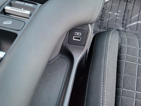 Used 2023 Honda HR-V LX image 33